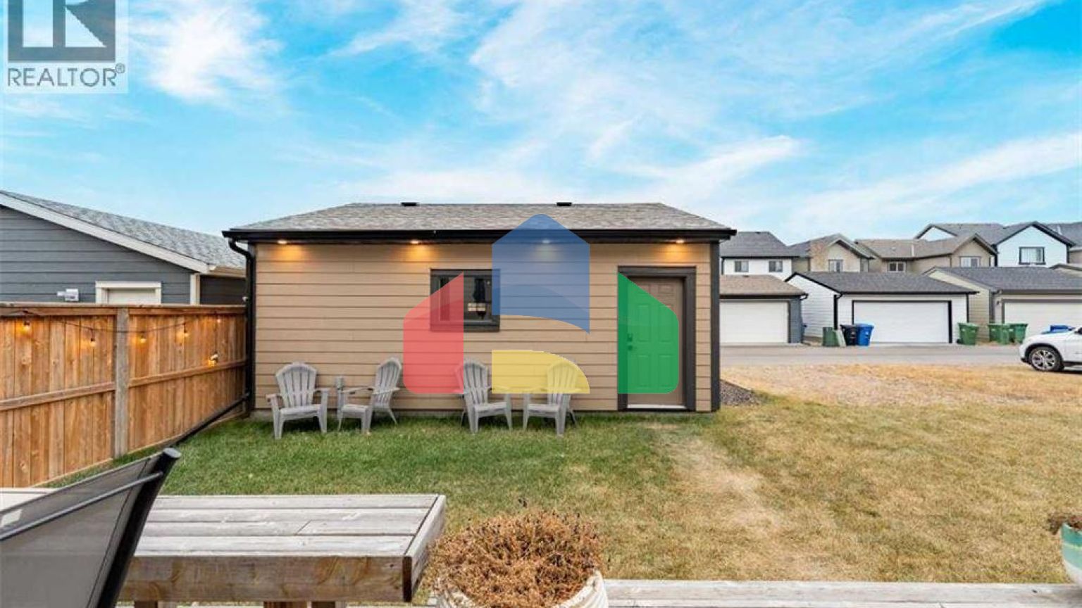 Residential - Single Family Home - Calgary, Canada - Canada