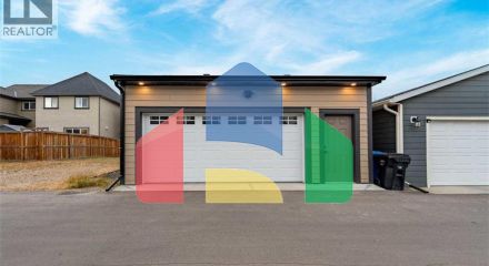 Residential - Single Family Home - Calgary, Canada - Canada