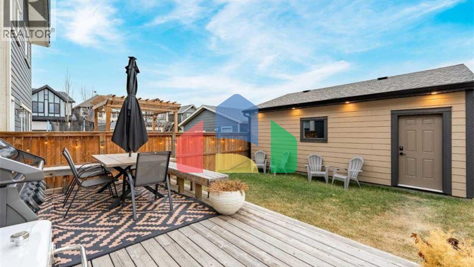 Residential - Single Family Home - Calgary, Canada - Canada