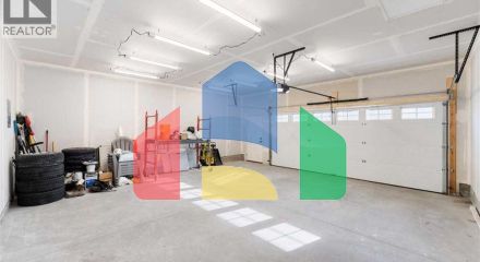 Residential - Single Family Home - Calgary, Canada - Canada