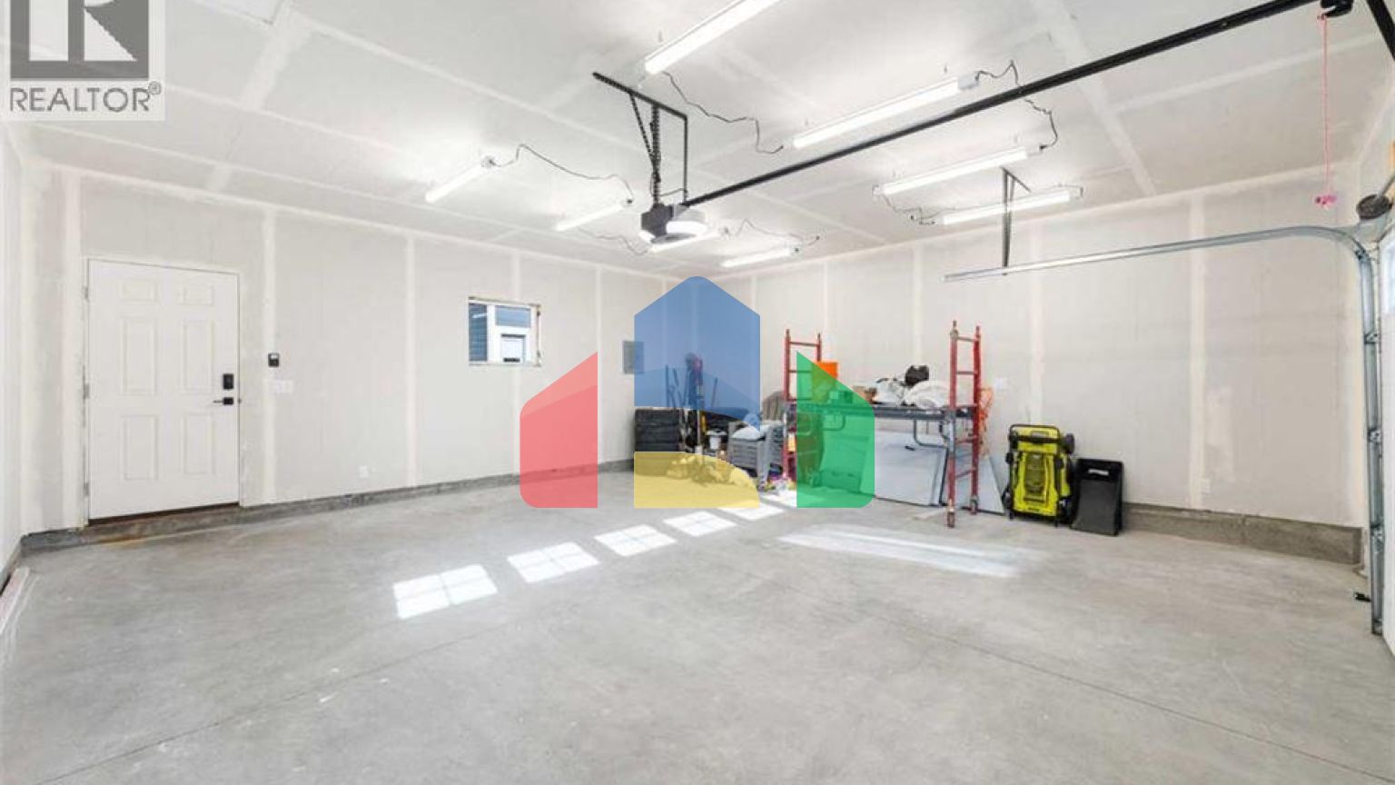 Residential - Single Family Home - Calgary, Canada - Canada