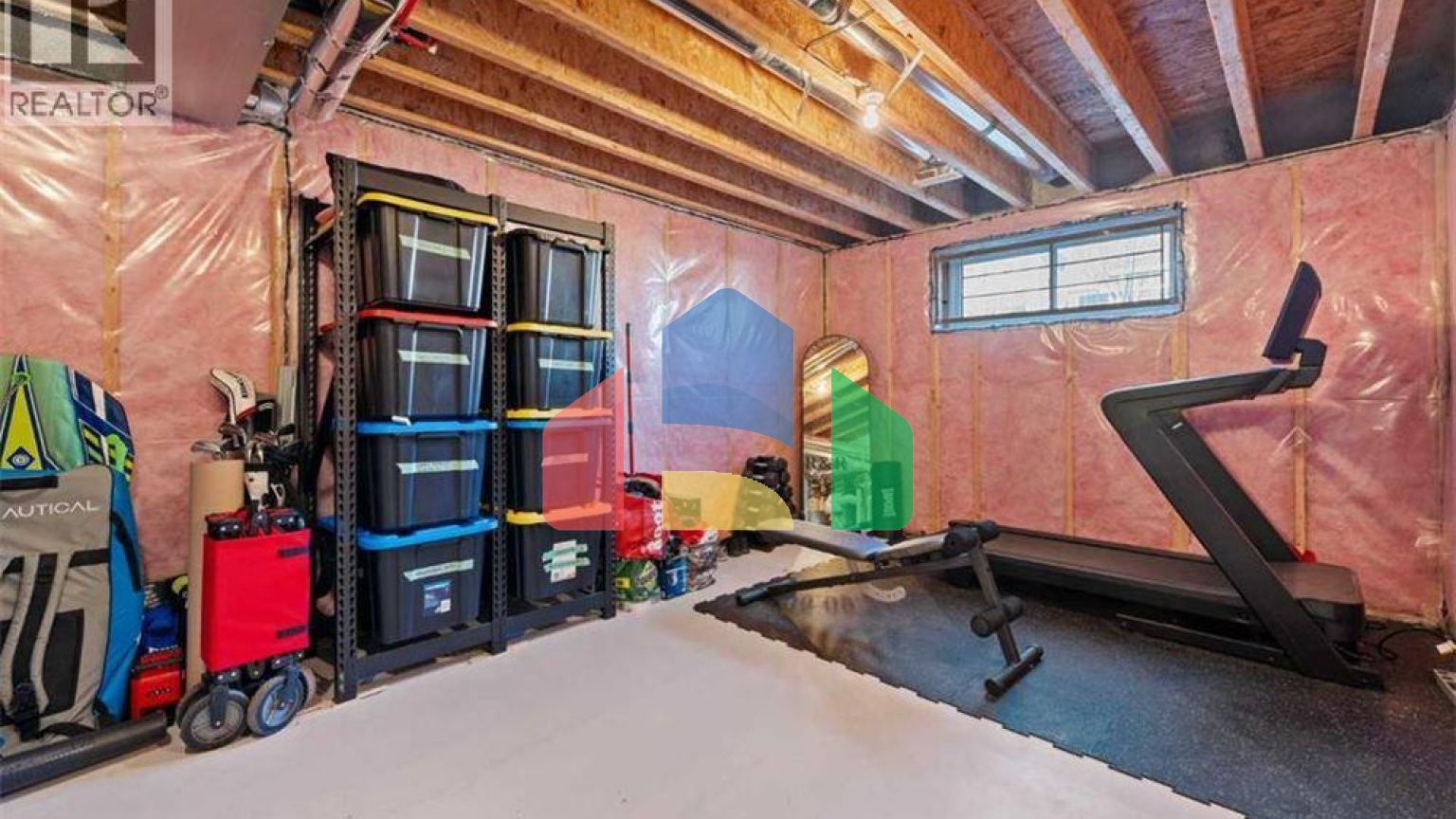 Residential - Single Family Home - Calgary, Canada - Canada