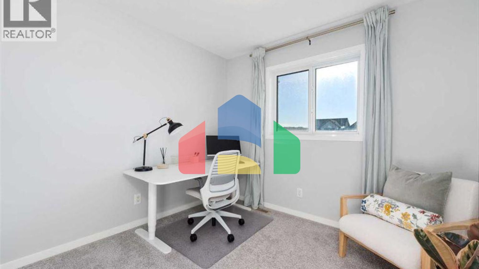 Residential - Single Family Home - Calgary, Canada - Canada