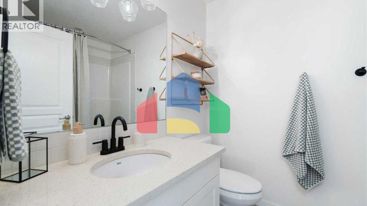 Residential - Single Family Home - Calgary, Canada - Canada