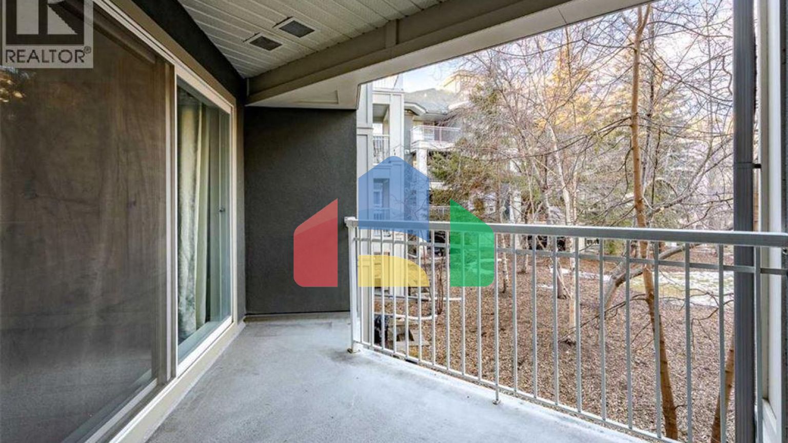 Residential - Single Family Home - Calgary, Canada - Canada