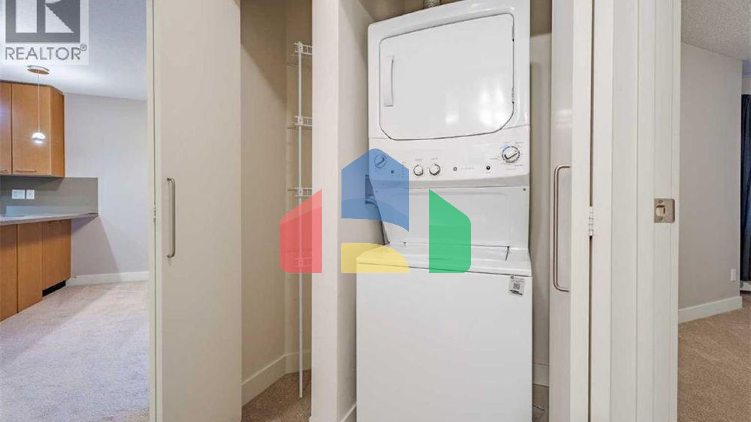 Residential - Single Family Home - Calgary, Canada - Canada