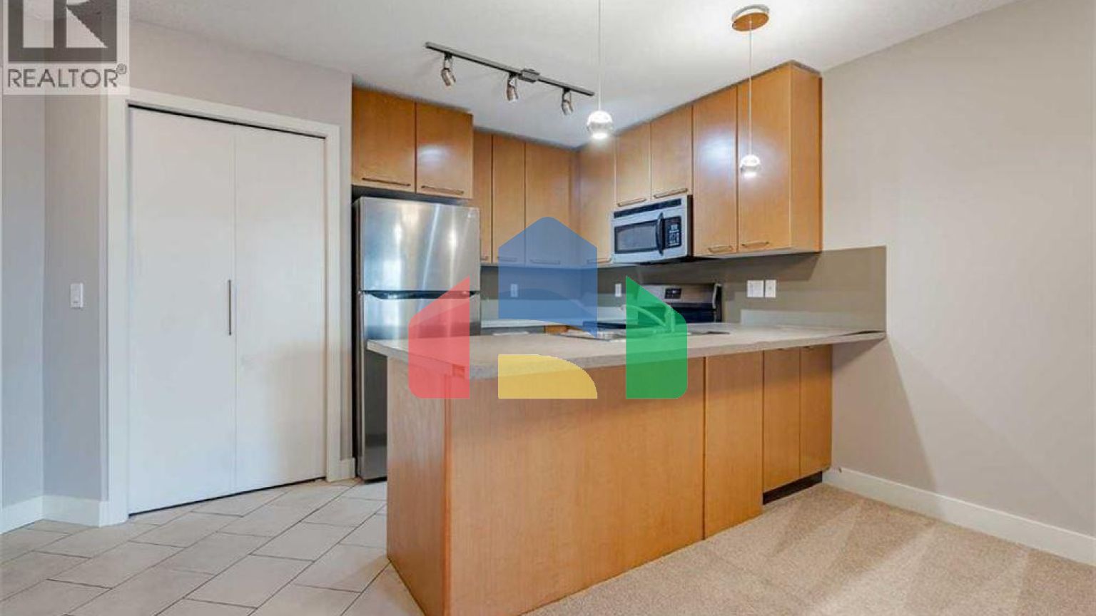 Residential - Single Family Home - Calgary, Canada - Canada