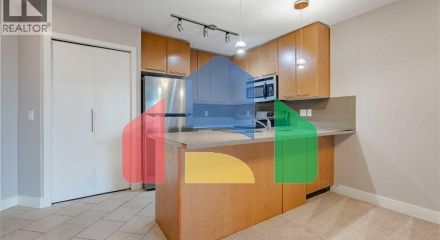 Residential - Single Family Home - Calgary, Canada - Canada