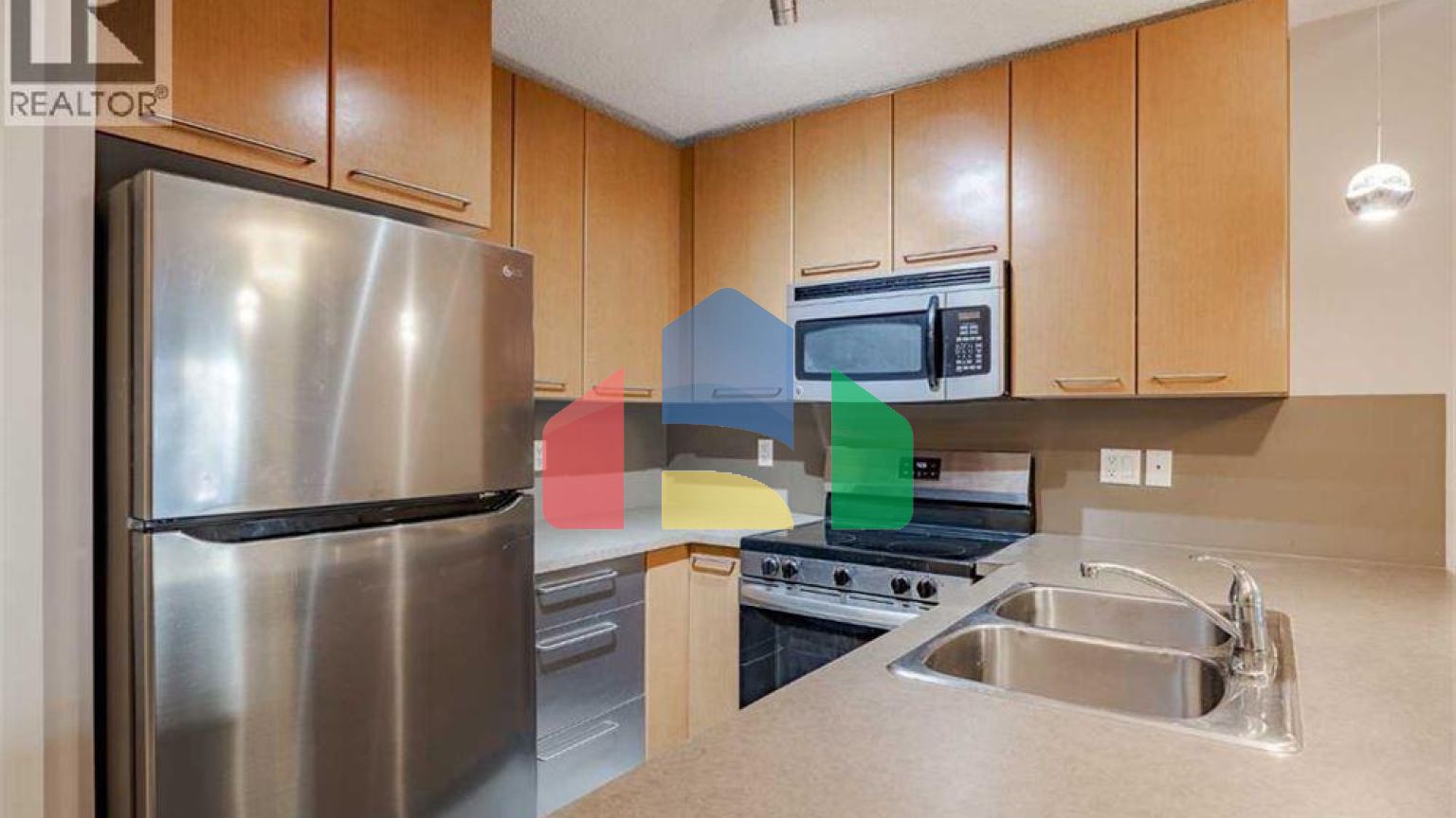 Residential - Single Family Home - Calgary, Canada - Canada