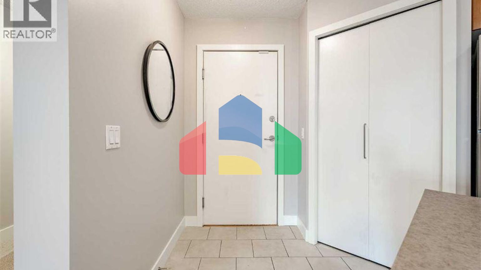 Residential - Single Family Home - Calgary, Canada - Canada