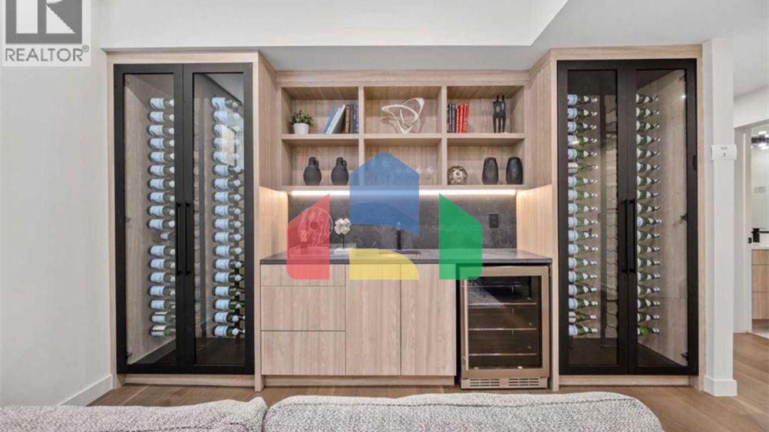 Residential - Single Family Home - Calgary, Canada - Canada