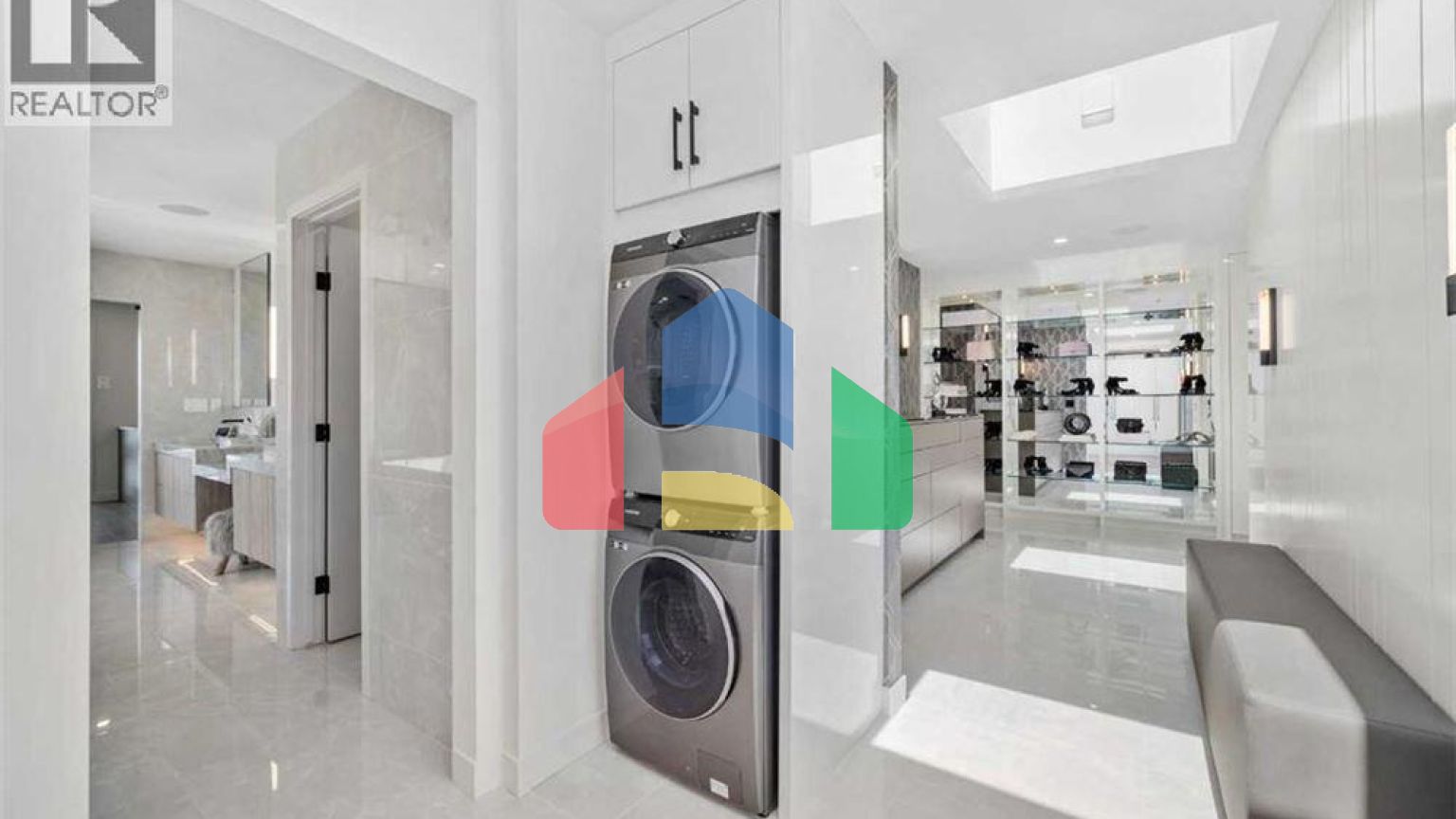 Residential - Single Family Home - Calgary, Canada - Canada