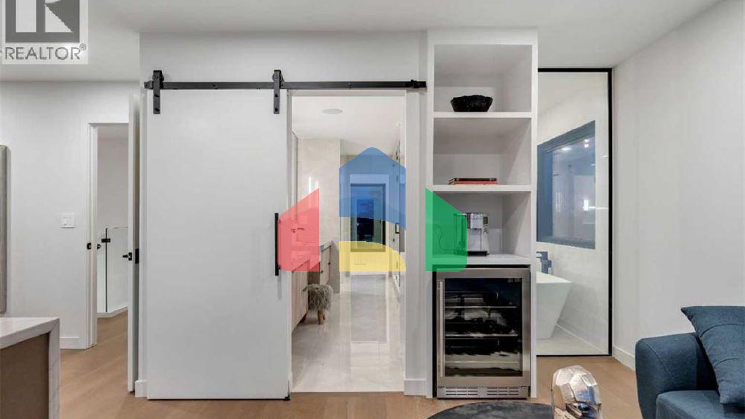 Residential - Single Family Home - Calgary, Canada - Canada