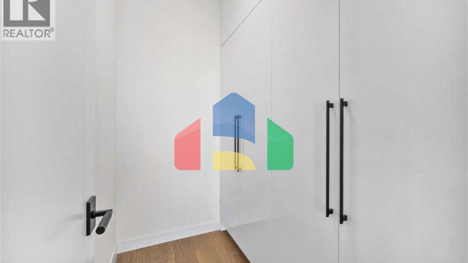 Residential - Single Family Home - Calgary, Canada - Canada