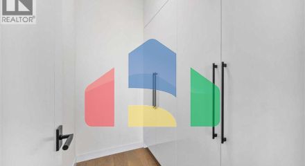 Residential - Single Family Home - Calgary, Canada - Canada