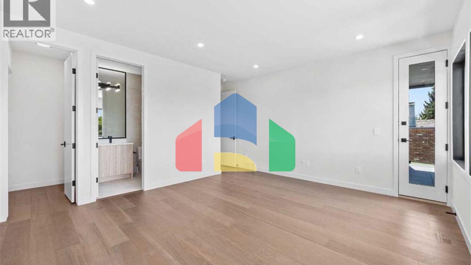 Residential - Single Family Home - Calgary, Canada - Canada