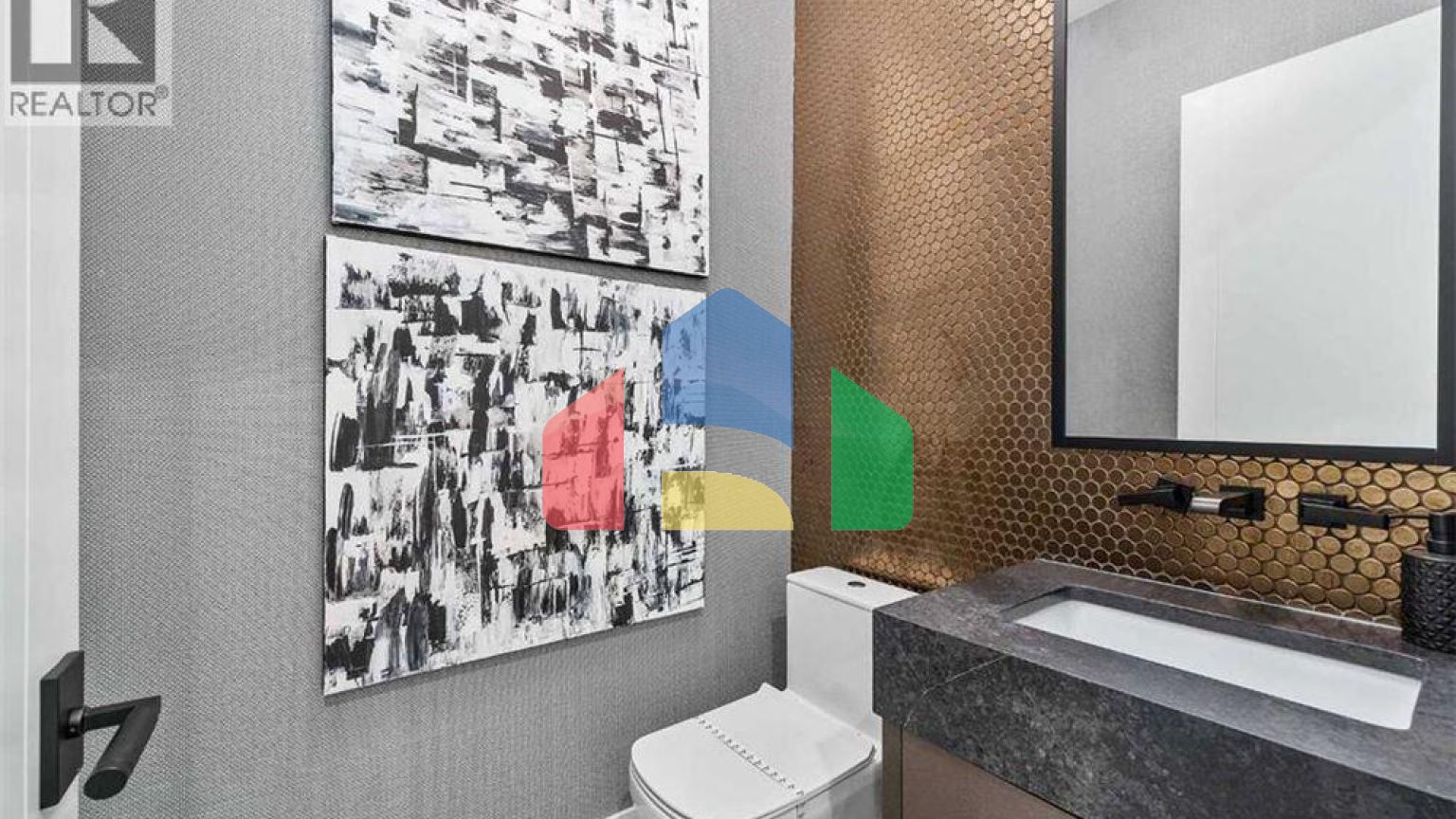 Residential - Single Family Home - Calgary, Canada - Canada