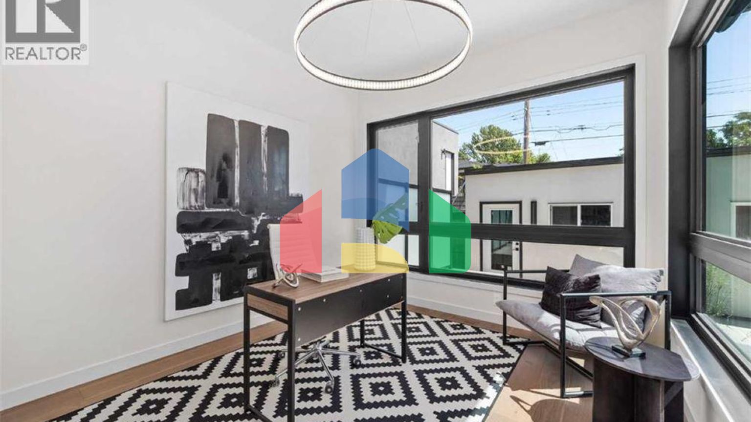 Residential - Single Family Home - Calgary, Canada - Canada