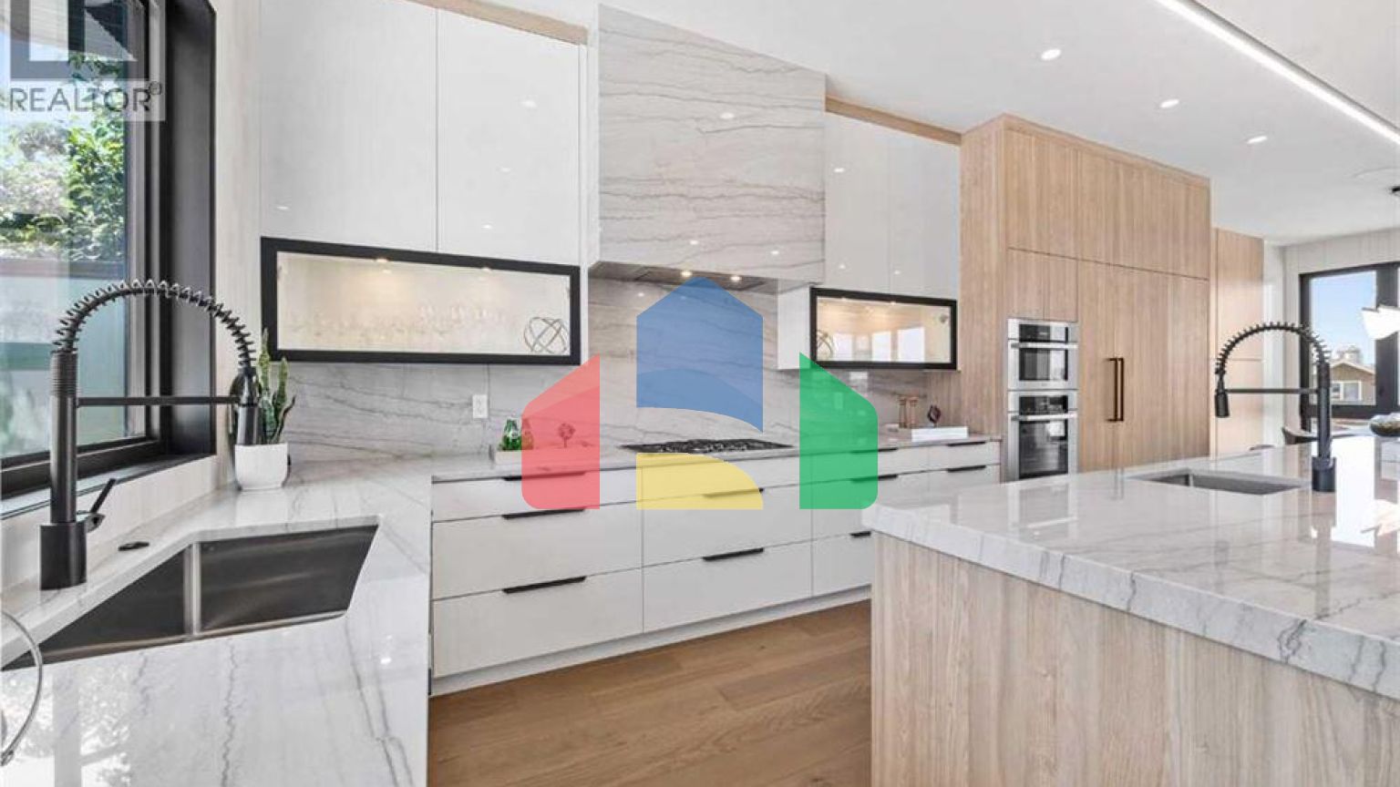 Residential - Single Family Home - Calgary, Canada - Canada