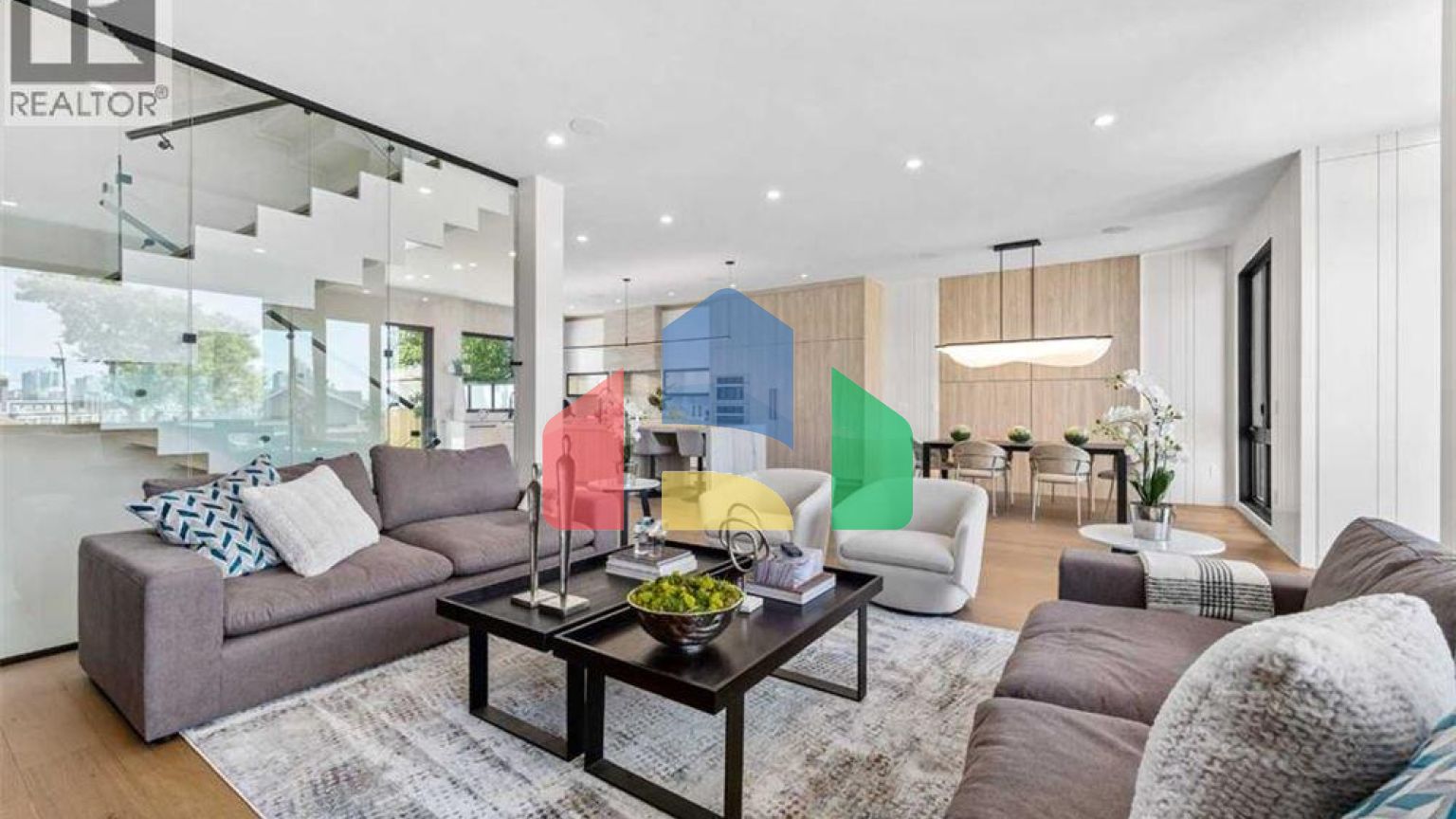 Residential - Single Family Home - Calgary, Canada - Canada