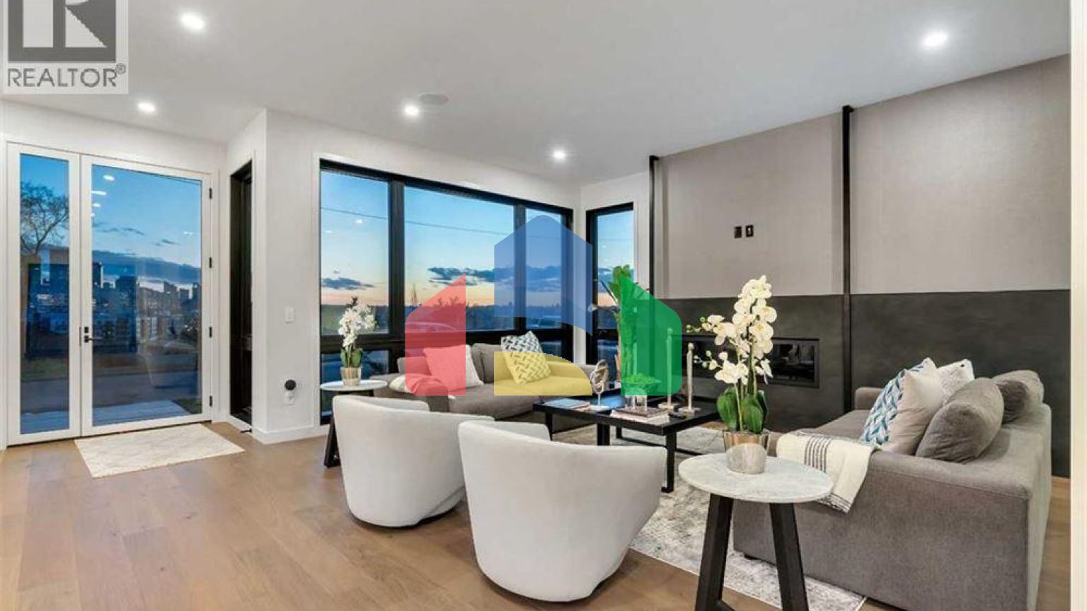 Residential - Single Family Home - Calgary, Canada - Canada