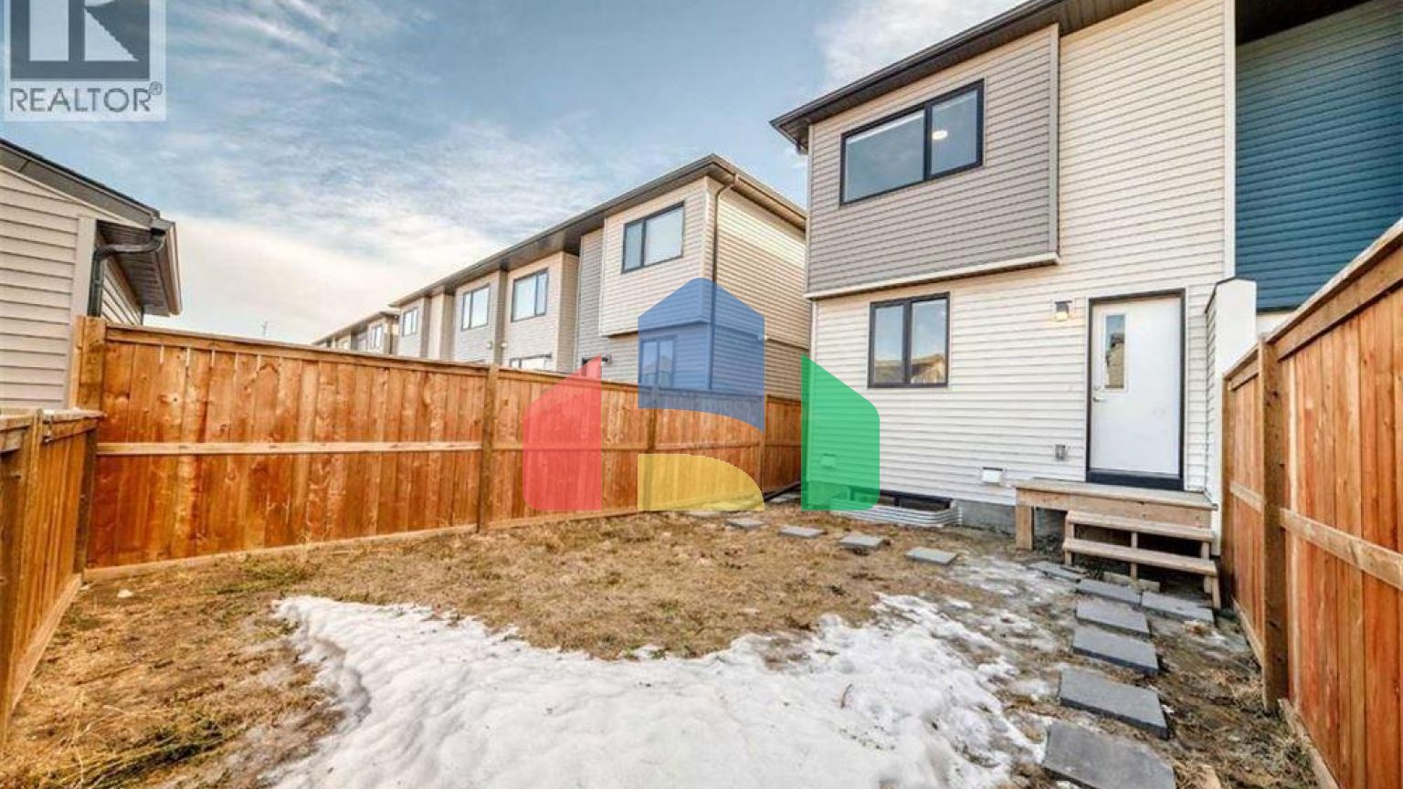 Residential - Single Family Home - Calgary, Canada - Canada