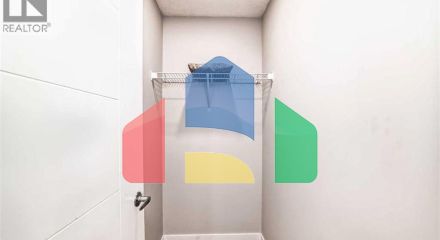 Residential - Single Family Home - Calgary, Canada - Canada