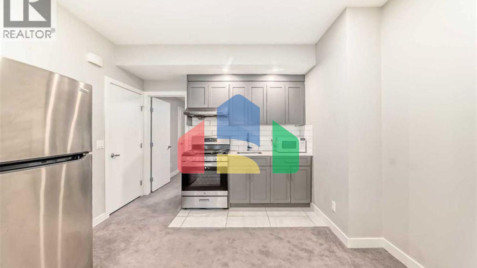 Residential - Single Family Home - Calgary, Canada - Canada