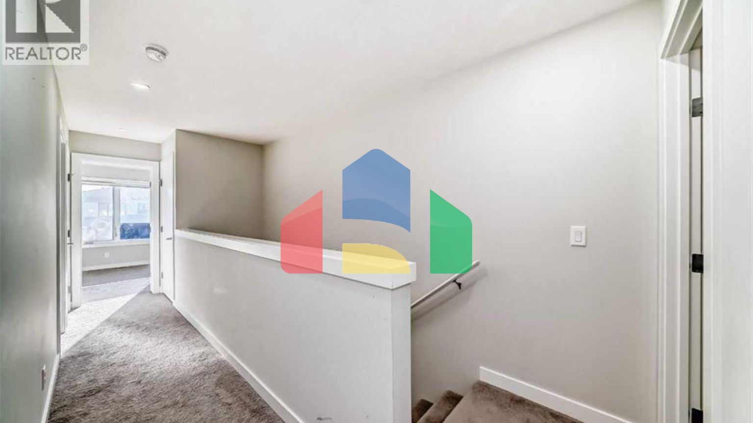 Residential - Single Family Home - Calgary, Canada - Canada