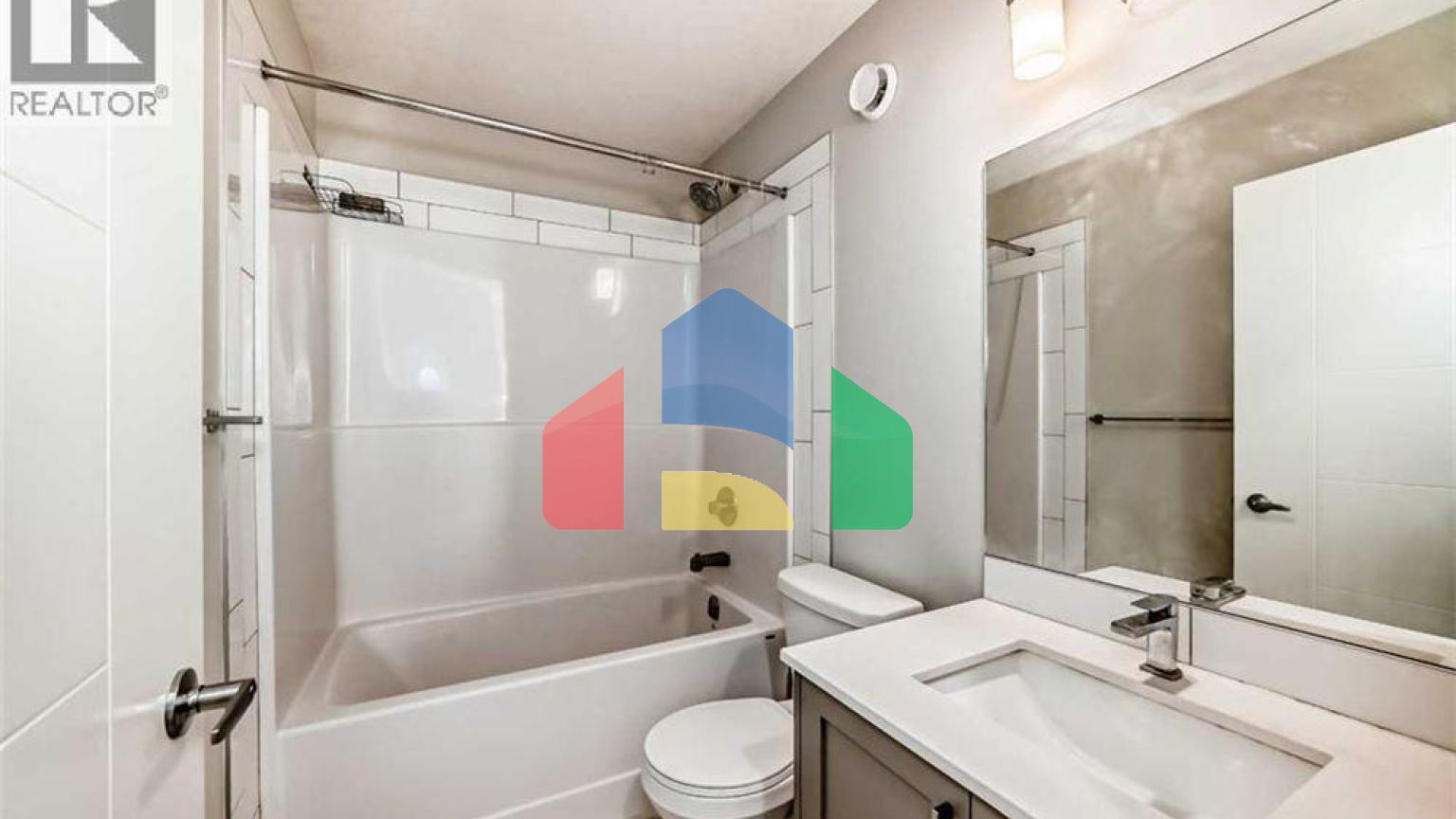 Residential - Single Family Home - Calgary, Canada - Canada