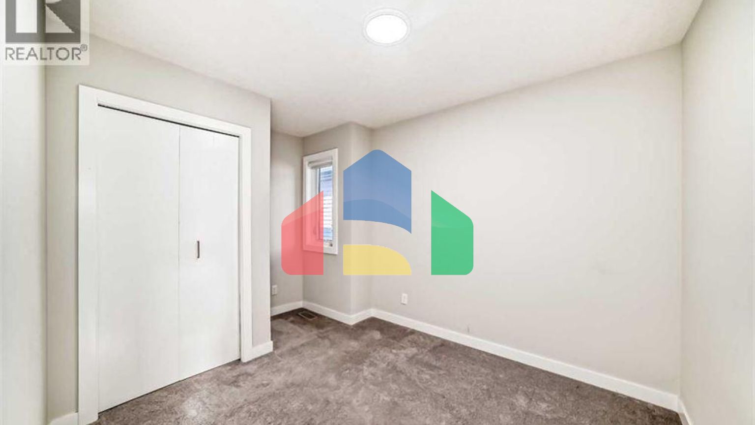 Residential - Single Family Home - Calgary, Canada - Canada