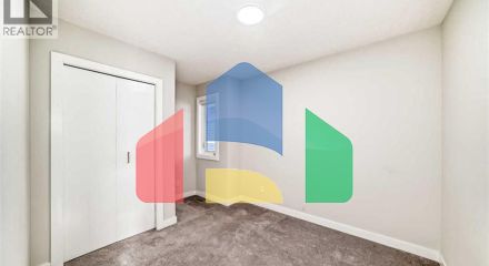 Residential - Single Family Home - Calgary, Canada - Canada