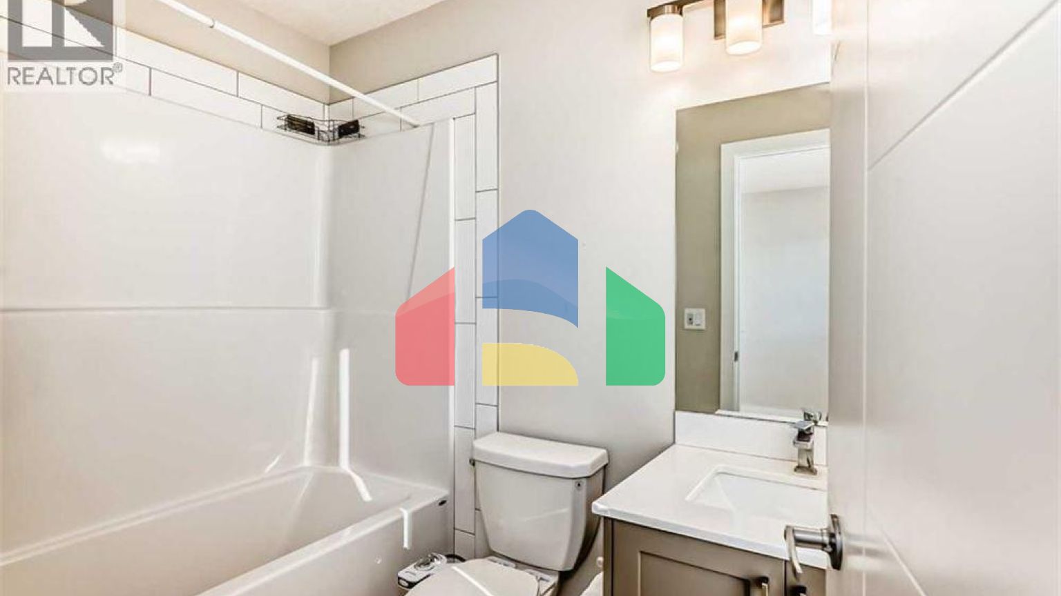 Residential - Single Family Home - Calgary, Canada - Canada