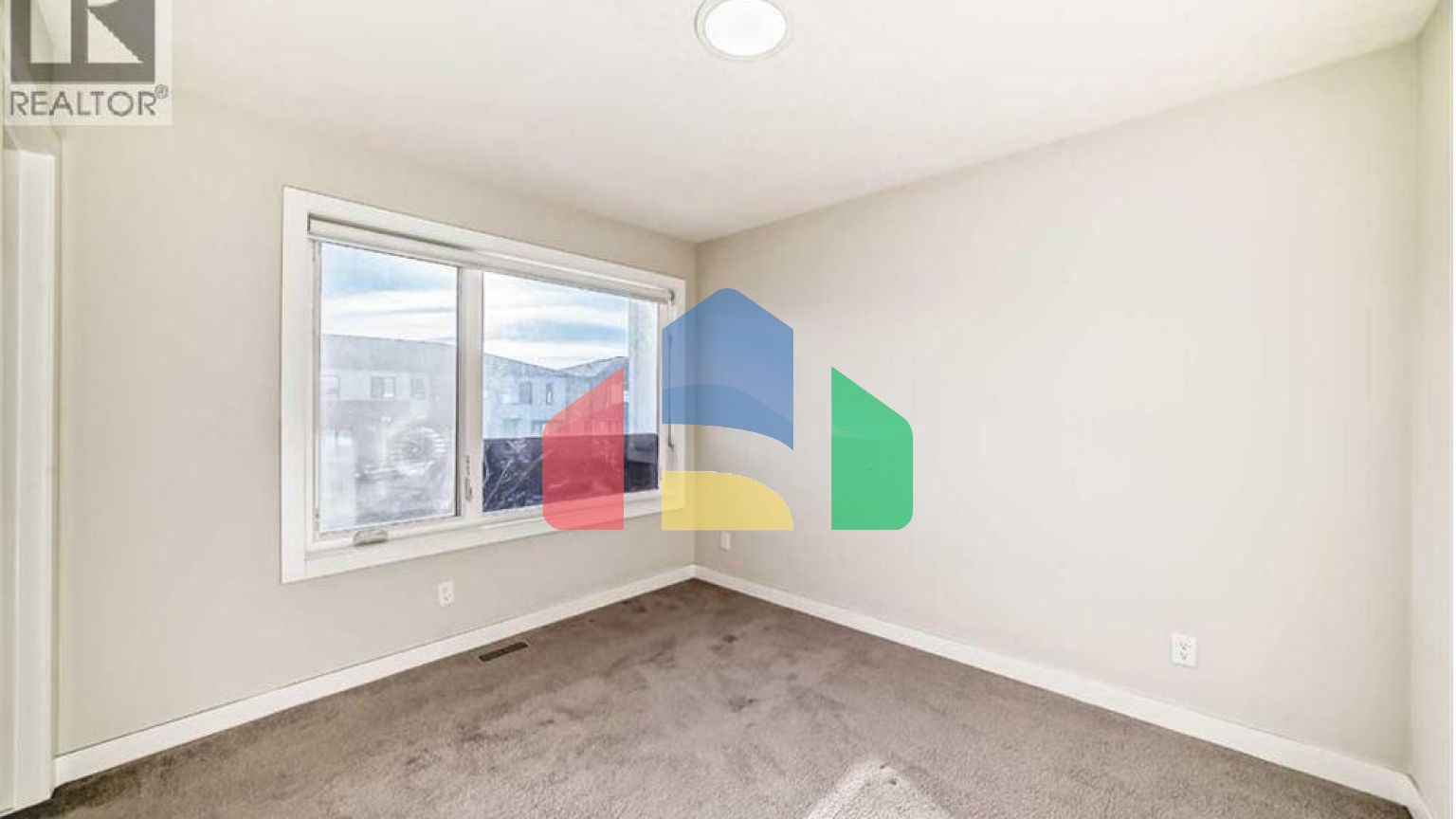 Residential - Single Family Home - Calgary, Canada - Canada