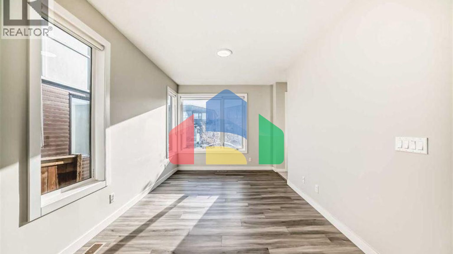 Residential - Single Family Home - Calgary, Canada - Canada