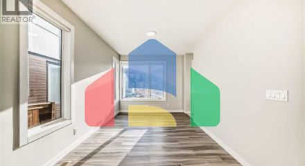 Residential - Single Family Home - Calgary, Canada - Canada