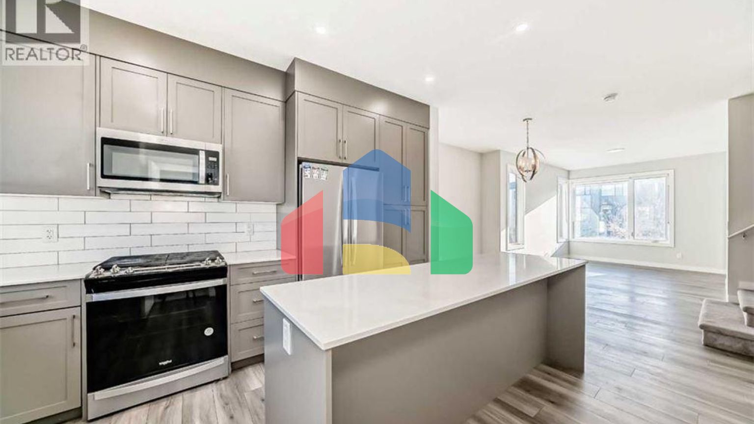 Residential - Single Family Home - Calgary, Canada - Canada