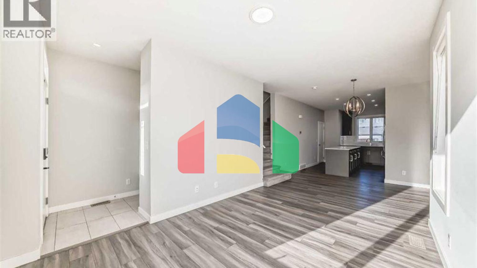 Residential - Single Family Home - Calgary, Canada - Canada