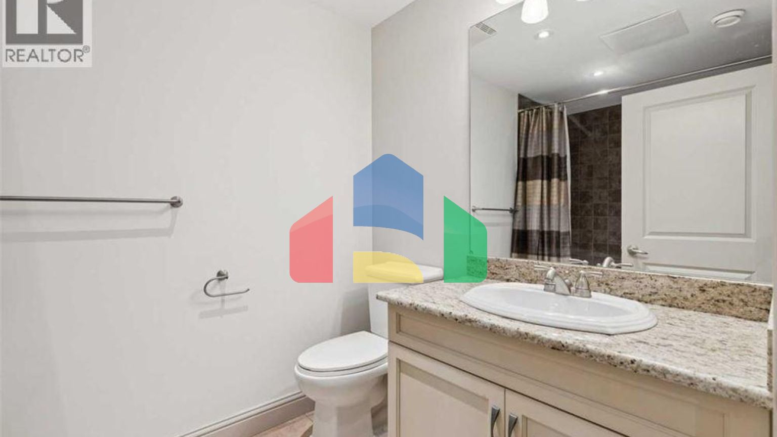 Residential - Single Family Home - Calgary, Canada - Canada