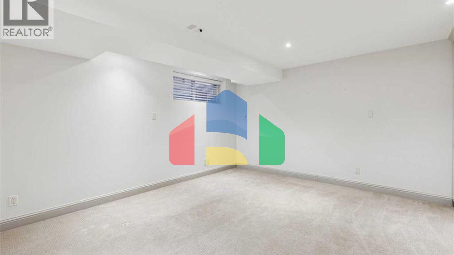 Residential - Single Family Home - Calgary, Canada - Canada