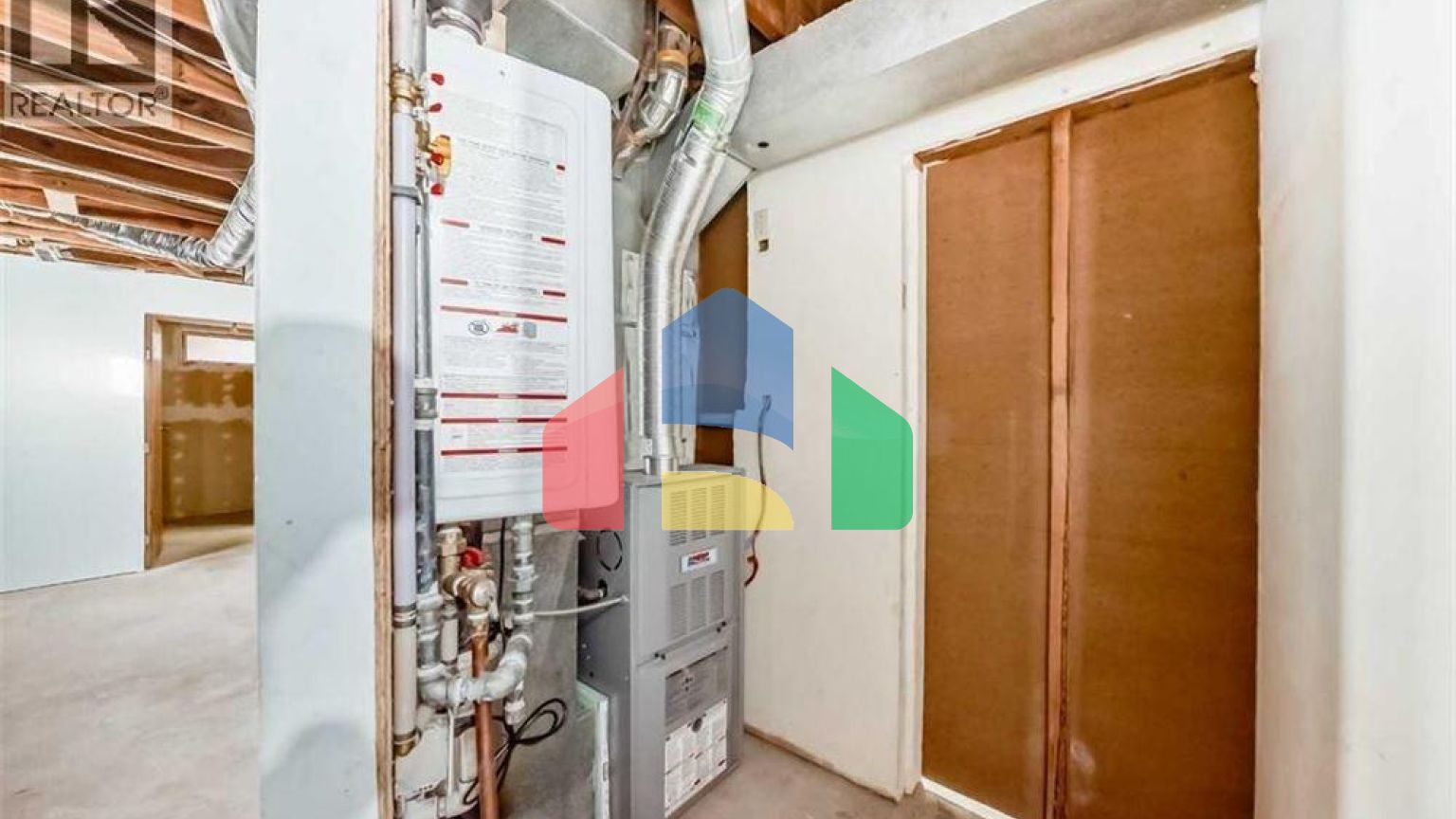 Residential - Single Family Home - Calgary, Canada - Canada