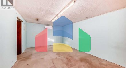 Residential - Single Family Home - Calgary, Canada - Canada