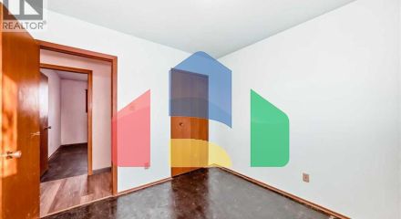 Residential - Single Family Home - Calgary, Canada - Canada