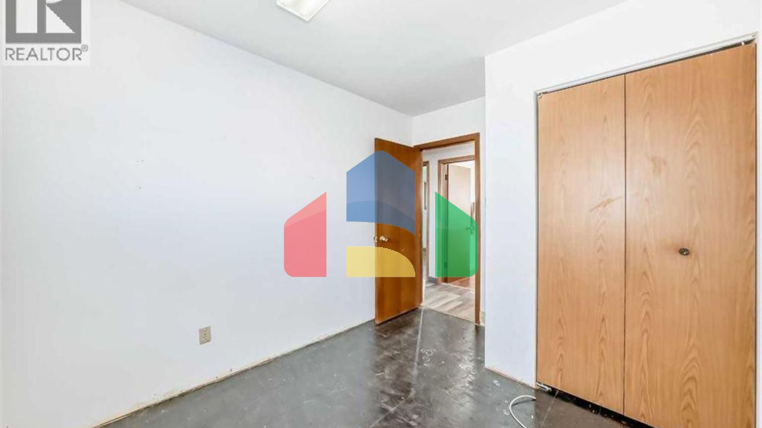 Residential - Single Family Home - Calgary, Canada - Canada