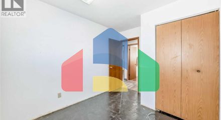 Residential - Single Family Home - Calgary, Canada - Canada