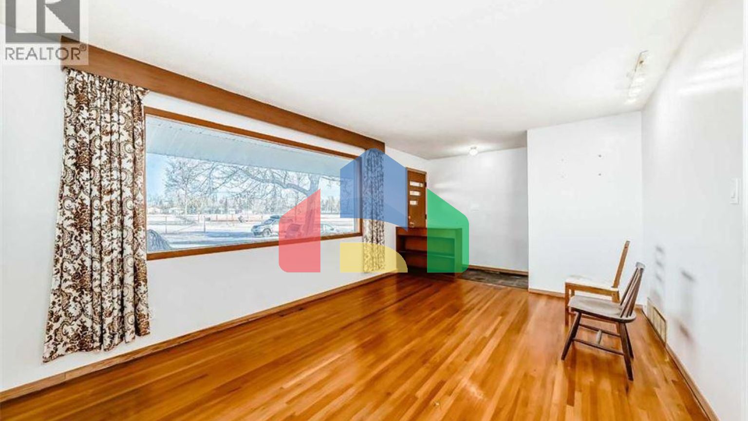 Residential - Single Family Home - Calgary, Canada - Canada