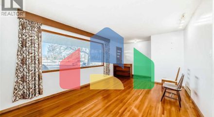 Residential - Single Family Home - Calgary, Canada - Canada