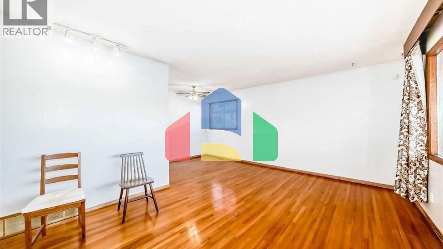 Residential - Single Family Home - Calgary, Canada - Canada