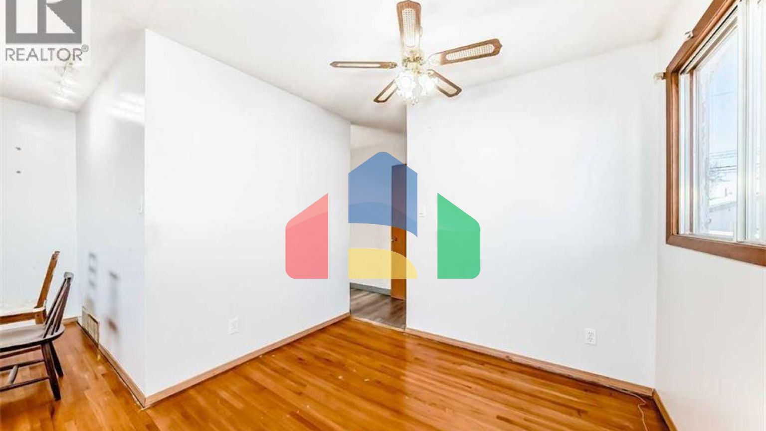 Residential - Single Family Home - Calgary, Canada - Canada