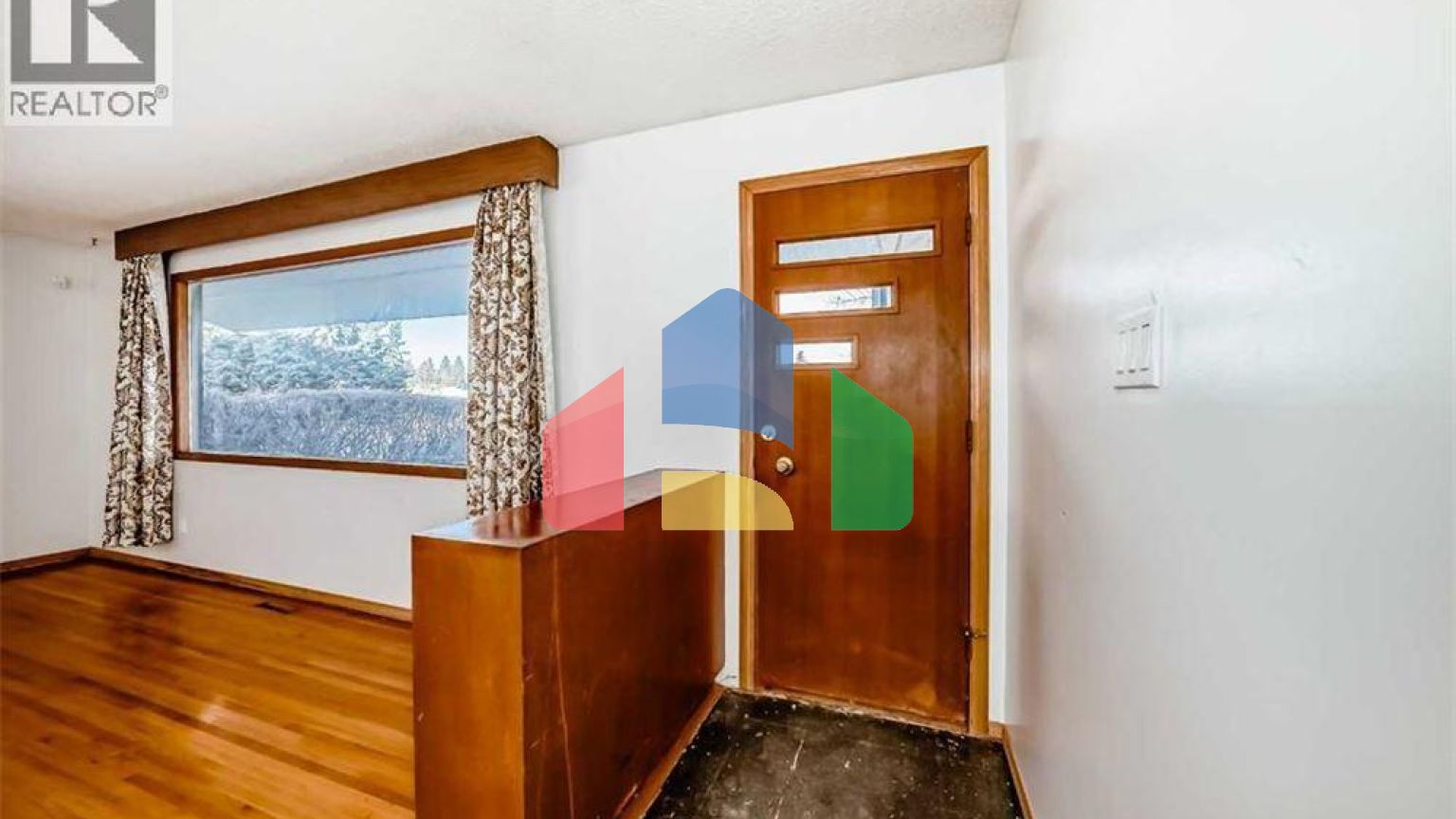 Residential - Single Family Home - Calgary, Canada - Canada